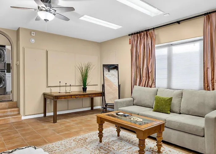 Holiday home Palm Manor By Avantstay Phoenix